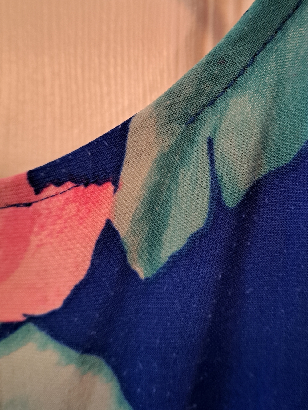Pappagallo Slinky Hawaiian Floral Dress - Picture 9 of 9
